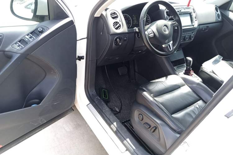 Used Volkswagen Tiguan 2013 1.8 TSI Automatic Two-Wheel Drive Comfort Edition Driver Seat
