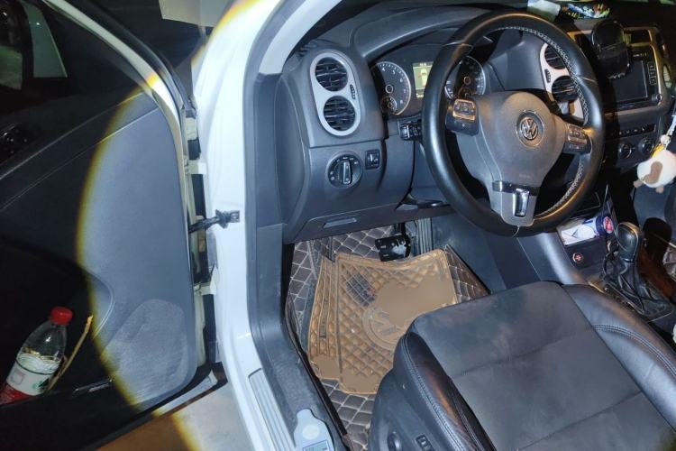 Used Volkswagen Tiguan 2013 2.0 TSI Automatic All-Wheel-Drive Flagship Edition Driver Seat