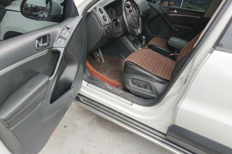 Used Volkswagen Tiguan 2013 1.8TSI Automatic All-Wheel-Drive Comfort Edition Driver Seat