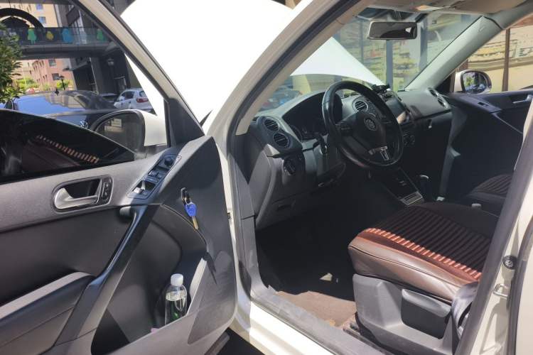 Used Volkswagen Tiguan 2013 1.8TSI Automatic Two-Wheel Drive Trend Edition Driver Seat