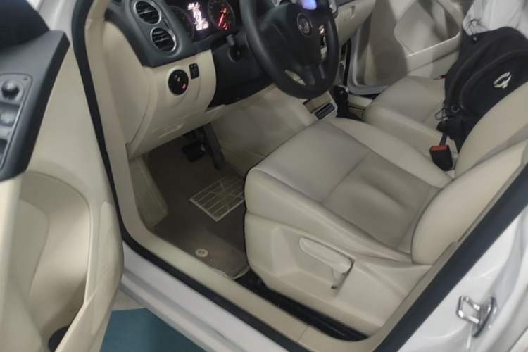 Used Volkswagen Tiguan 2013 1.8TSI Automatic Two-Wheel Drive Trend Edition Driver Seat