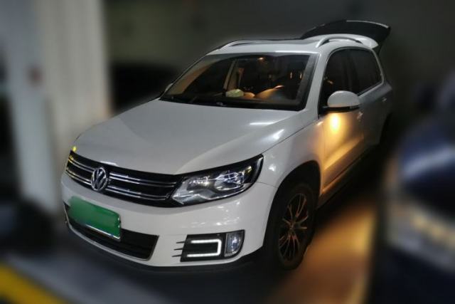 Ojetý Volkswagen Tiguan 2013 1.8 TSI Automatic All-Wheel Drive Luxury Model