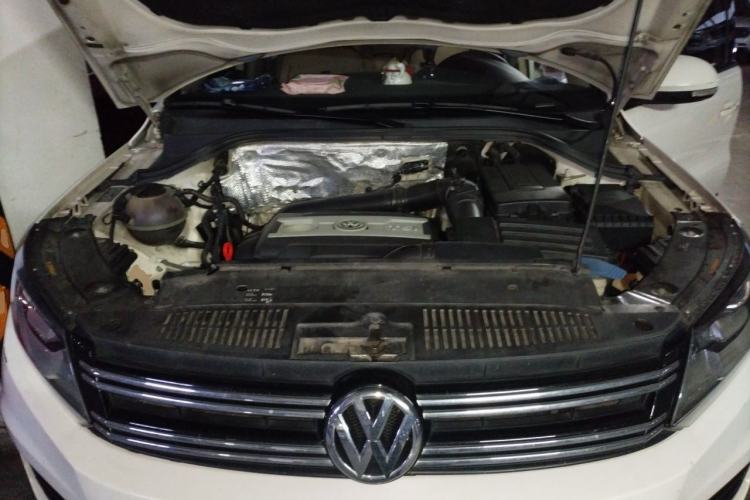 Used Volkswagen Tiguan 2013 1.8TSI Automatic Two-Wheel Drive Trend Edition Engine Bay