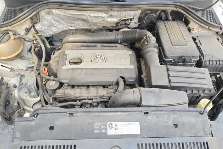Used Volkswagen Tiguan 2013 1.8TSI Automatic Two-Wheel Drive Luxury Model Engine Bay