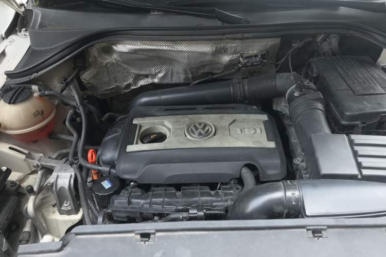 Used Volkswagen Tiguan 2013 1.8TSI Automatic Two-Wheel Drive Trend Edition Engine Bay