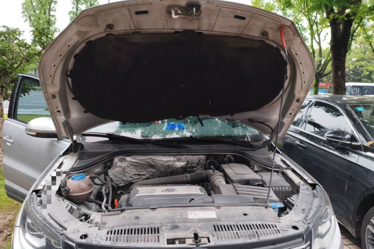 Used Volkswagen Tiguan 2013 1.8TSI Automatic Two-Wheel Drive Luxury Model Engine Bay