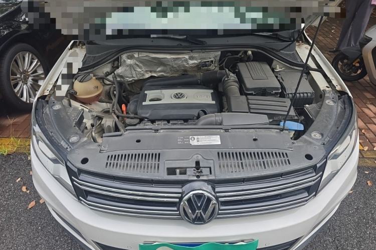 Used Volkswagen Tiguan 2013 2.0 TSI Automatic All-Wheel-Drive Flagship Edition Engine Bay