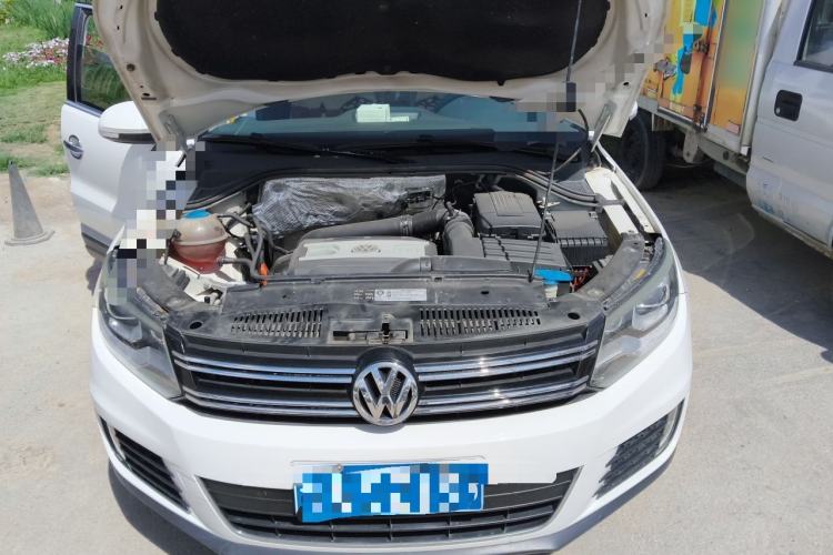 Used Volkswagen Tiguan 2013 1.8 TSI Automatic All-Wheel Drive Luxury Model Engine Bay