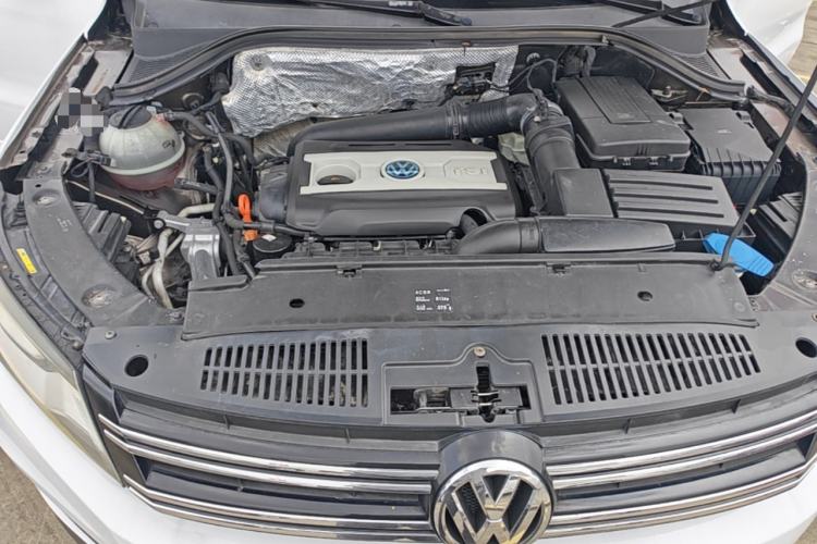 Used Volkswagen Tiguan 2013 1.8TSI Automatic Two-Wheel Drive Luxury Model Engine Bay