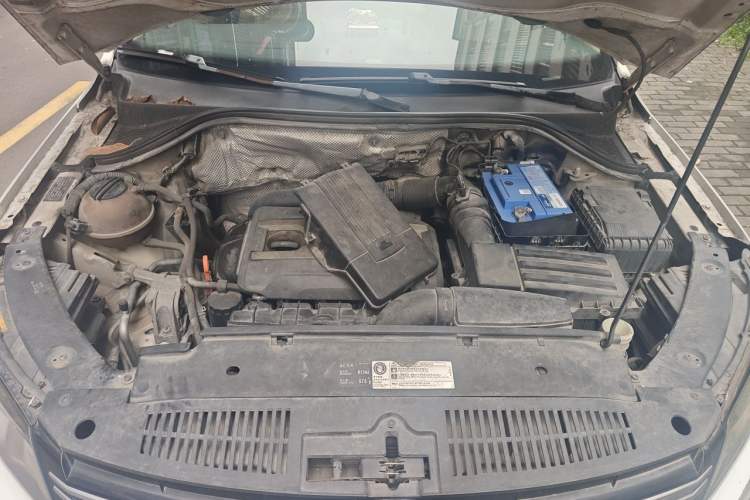Used Volkswagen Tiguan 2013 1.8 TSI Automatic Two-Wheel Drive Comfort Edition Engine Bay
