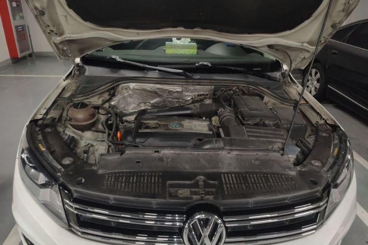 Used Volkswagen Tiguan 2013 1.8 TSI Automatic Two-Wheel Drive Comfort Edition Engine Bay