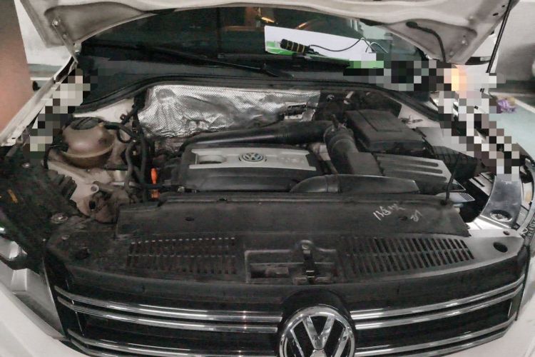 Used Volkswagen Tiguan 2013 1.8 TSI Automatic All-Wheel Drive Luxury Model Engine Bay