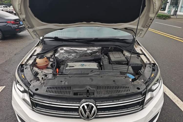 Used Volkswagen Tiguan 2013 1.8 TSI Automatic Two-Wheel Drive Comfort Edition Engine Bay