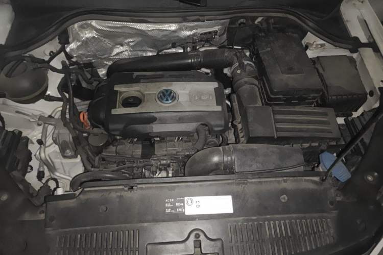 Used Volkswagen Tiguan 2013 1.8TSI Automatic Two-Wheel Drive Trend Edition Engine Bay