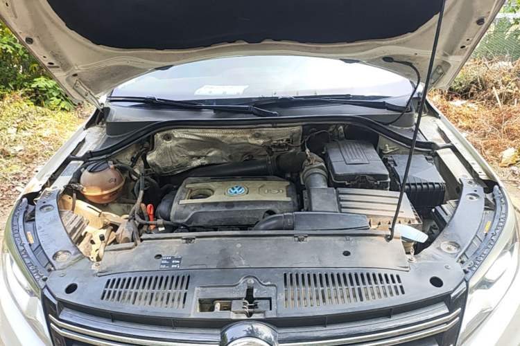 Used Volkswagen Tiguan 2013 1.8 TSI Automatic Two-Wheel Drive Comfort Edition Engine Bay