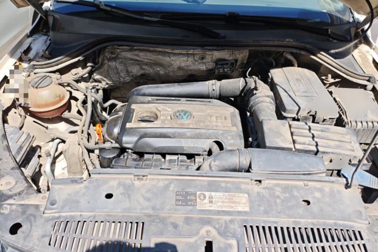 Used Volkswagen Tiguan 2013 1.8TSI Automatic Two-Wheel Drive Luxury Model Engine Bay