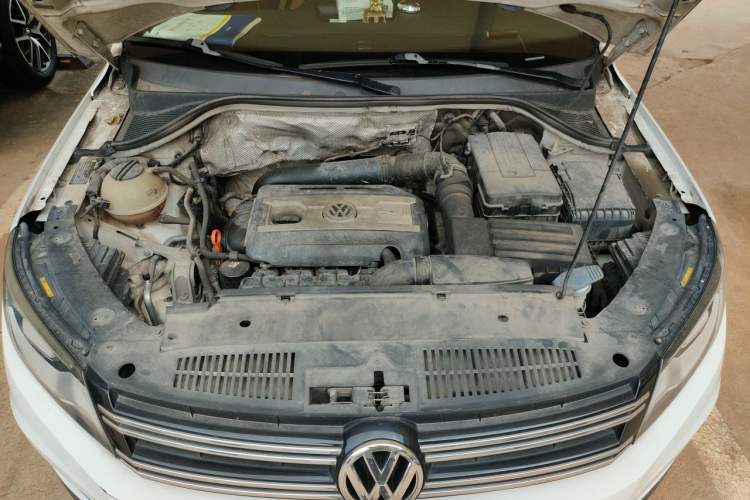 Used Volkswagen Tiguan 2013 1.8TSI Automatic Two-Wheel Drive Trend Edition Engine Bay