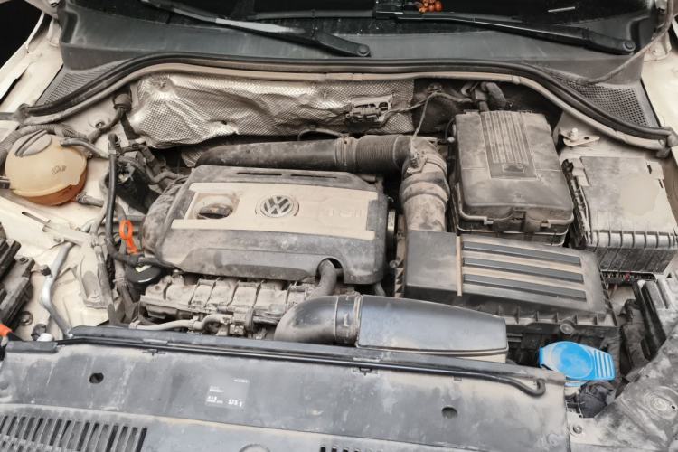 Used Volkswagen Tiguan 2013 1.8 TSI Automatic All-Wheel Drive Luxury Model Engine Bay
