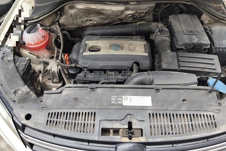 Used Volkswagen Tiguan 2013 2.0 TSI Automatic All-Wheel-Drive Flagship Edition Engine Bay