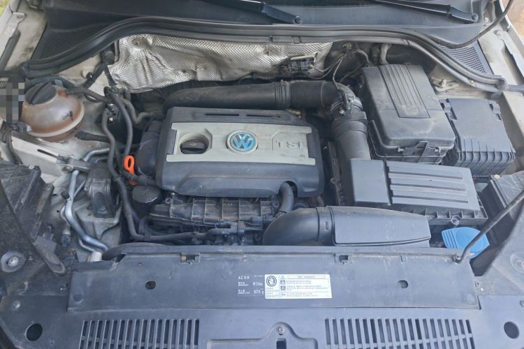 Used Volkswagen Tiguan 2013 2.0 TSI Automatic All-Wheel-Drive Flagship Edition Engine Bay
