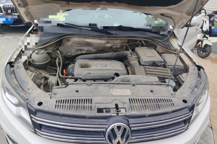 Used Volkswagen Tiguan 2013 1.8TSI Manual Two-Wheel Drive Trend Edition Engine Bay