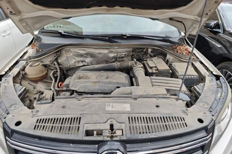 Used Volkswagen Tiguan 2013 1.8TSI Automatic Two-Wheel Drive Trend Edition Engine Bay
