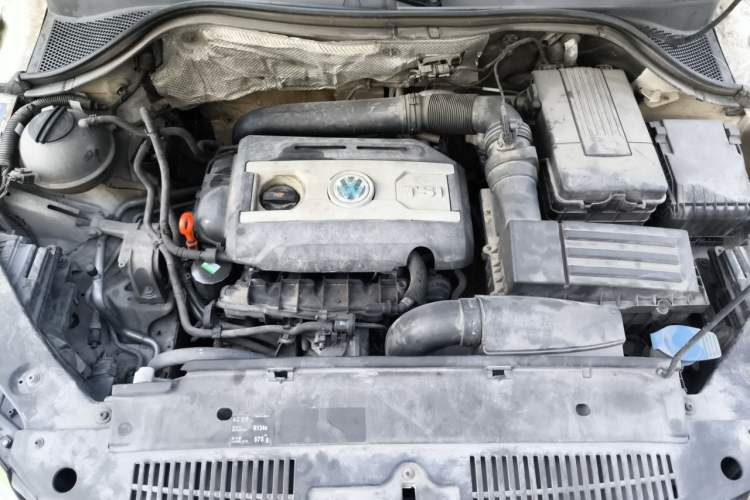 Used Volkswagen Tiguan 2013 1.8TSI Automatic Two-Wheel Drive Trend Edition Engine Bay