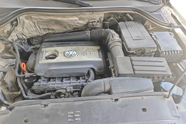 Used Volkswagen Tiguan 2013 1.8 TSI Automatic Two-Wheel Drive Comfort Edition Engine Bay
