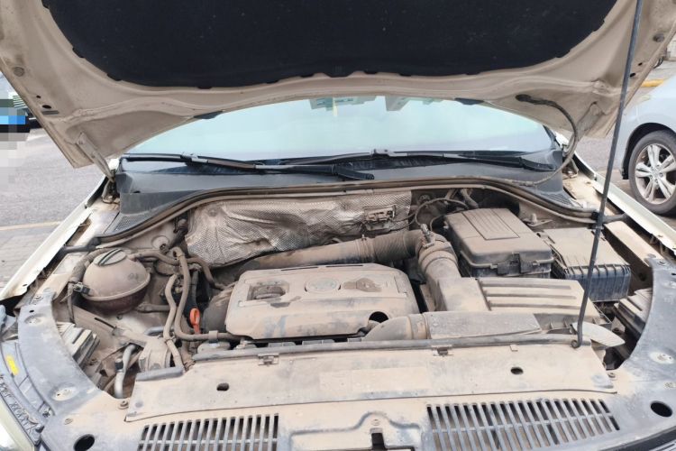 Used Volkswagen Tiguan 2013 1.8TSI Automatic Two-Wheel Drive Luxury Model Engine Bay
