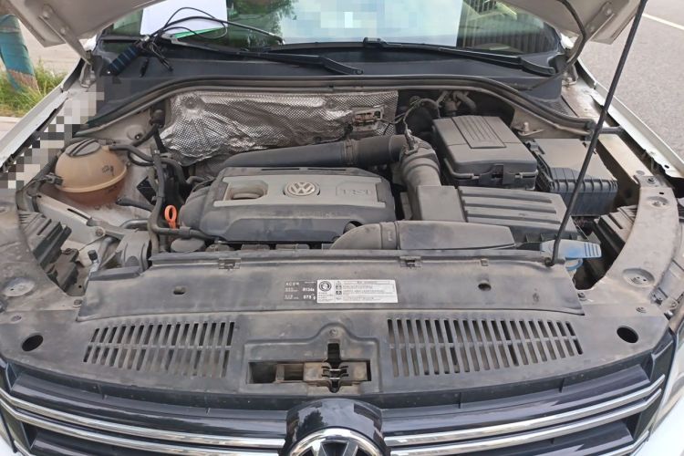 Used Volkswagen Tiguan 2013 1.8TSI Automatic Two-Wheel Drive Luxury Model Engine Bay