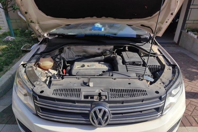 Used Volkswagen Tiguan 2013 1.8TSI Automatic Two-Wheel Drive Luxury Model Engine Bay