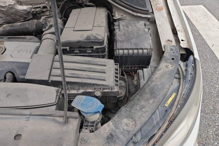 Used Volkswagen Tiguan 2013 1.8 TSI Automatic Two-Wheel Drive Comfort Edition Engine Bay Left