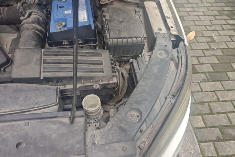 Used Volkswagen Tiguan 2013 1.8 TSI Automatic Two-Wheel Drive Comfort Edition Engine Bay Left