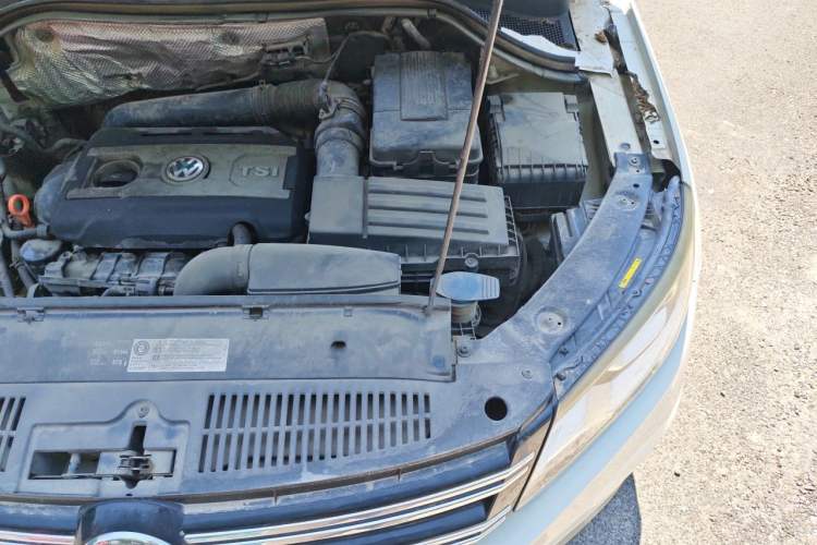 Used Volkswagen Tiguan 2013 1.8TSI Automatic Two-Wheel Drive Luxury Model Engine Bay Left