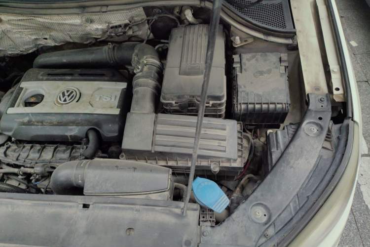 Used Volkswagen Tiguan 2013 1.8TSI Automatic Two-Wheel Drive Luxury Model Engine Bay Left