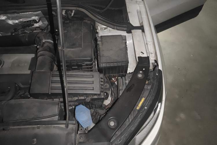 Used Volkswagen Tiguan 2013 1.8TSI Automatic Two-Wheel Drive Trend Edition Engine Bay Left