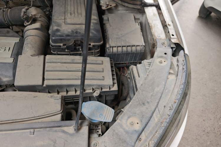 Used Volkswagen Tiguan 2013 1.8TSI Automatic Two-Wheel Drive Luxury Model Engine Bay Left