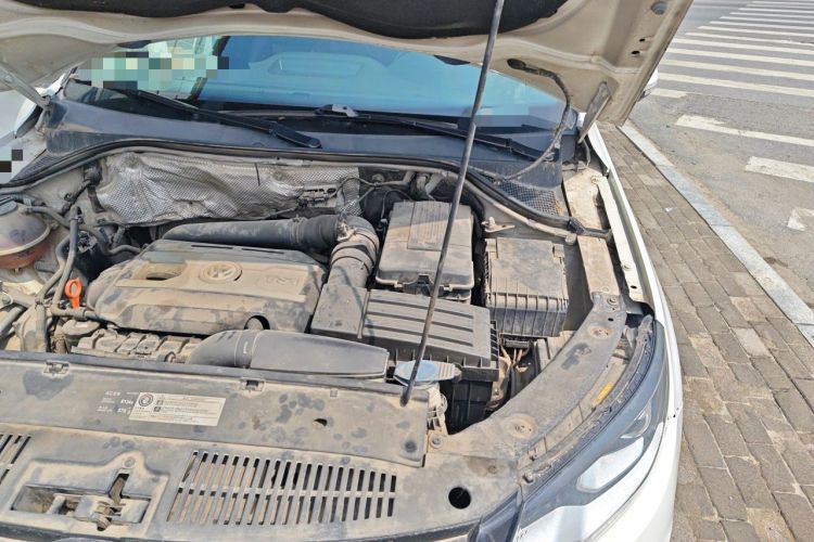 Used Volkswagen Tiguan 2013 2.0 TSI Automatic All-Wheel Drive Luxury Edition Engine Bay Left