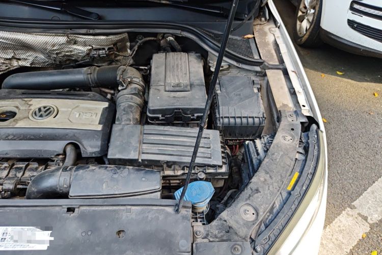 Used Volkswagen Tiguan 2013 1.8TSI Automatic Two-Wheel Drive Luxury Model Engine Bay Left