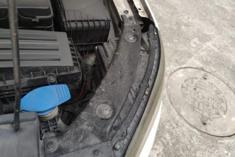 Used Volkswagen Tiguan 2013 1.8 TSI Automatic Two-Wheel Drive Comfort Edition Engine Bay Left