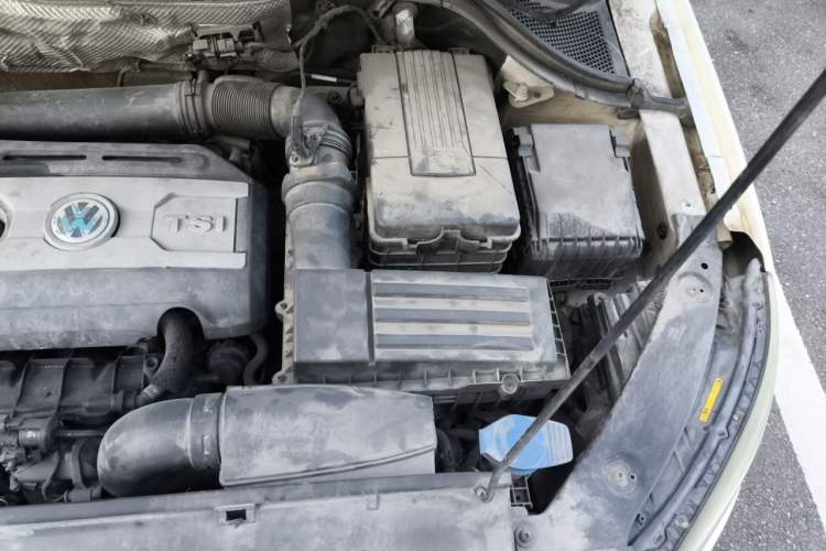 Used Volkswagen Tiguan 2013 1.8TSI Automatic Two-Wheel Drive Trend Edition Engine Bay Left