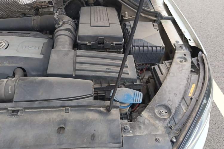 Used Volkswagen Tiguan 2013 1.8TSI Automatic Two-Wheel Drive Luxury Model Engine Bay Left