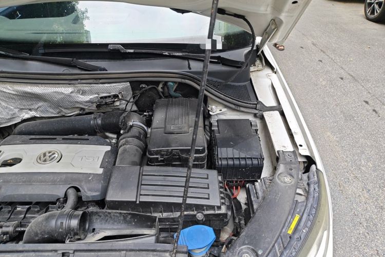 Used Volkswagen Tiguan 2013 1.8TSI Automatic Two-Wheel Drive Trend Edition Engine Bay Left