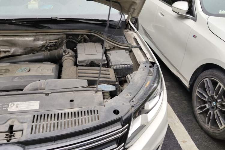 Used Volkswagen Tiguan 2013 1.8TSI Automatic Two-Wheel Drive Trend Edition Engine Bay Left