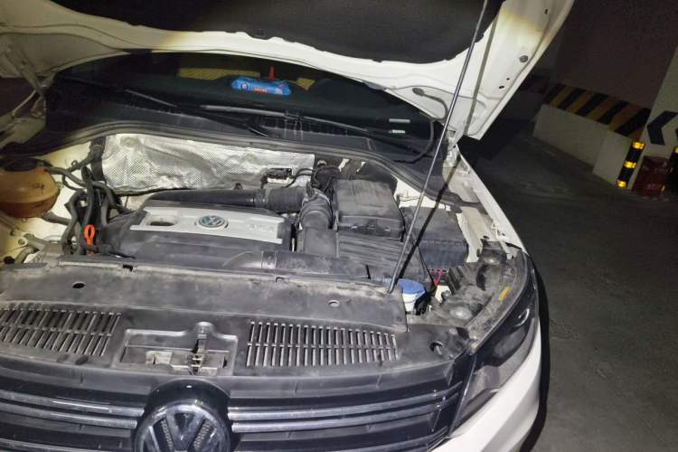Used Volkswagen Tiguan 2013 1.8TSI Automatic Two-Wheel Drive Trend Edition Engine Bay Left