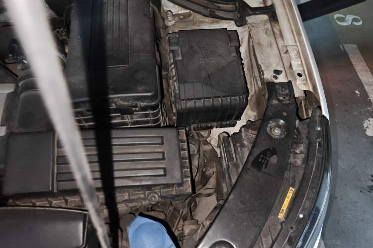 Used Volkswagen Tiguan 2013 1.8 TSI Automatic Two-Wheel Drive Comfort Edition Engine Bay Left