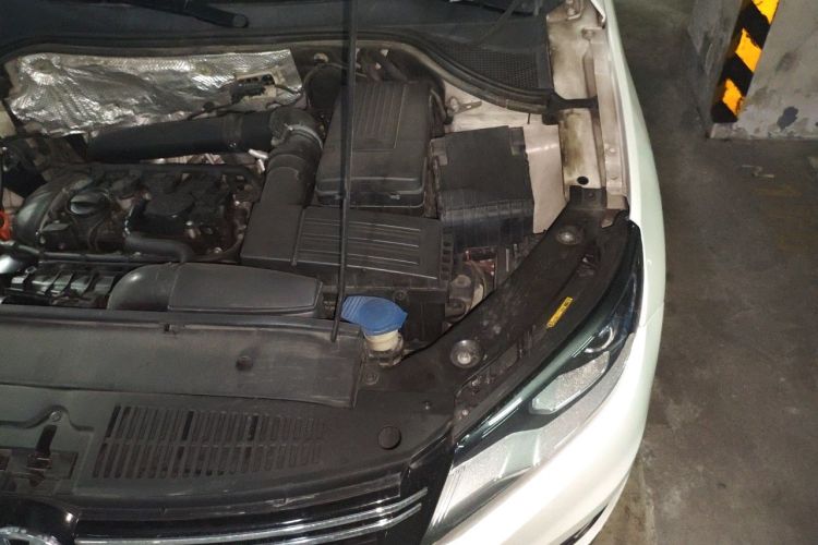 Used Volkswagen Tiguan 2013 1.8TSI Automatic Two-Wheel Drive Luxury Model Engine Bay Left