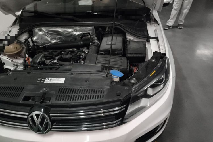 Used Volkswagen Tiguan 2013 1.8 TSI Automatic Two-Wheel Drive Comfort Edition Engine Bay Left
