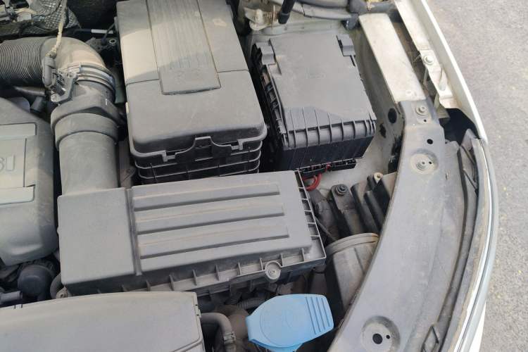 Used Volkswagen Tiguan 2013 1.8TSI Automatic Two-Wheel Drive Luxury Model Engine Bay Left