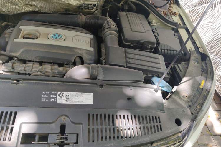 Used Volkswagen Tiguan 2013 1.8 TSI Automatic Two-Wheel Drive Comfort Edition Engine Bay Left